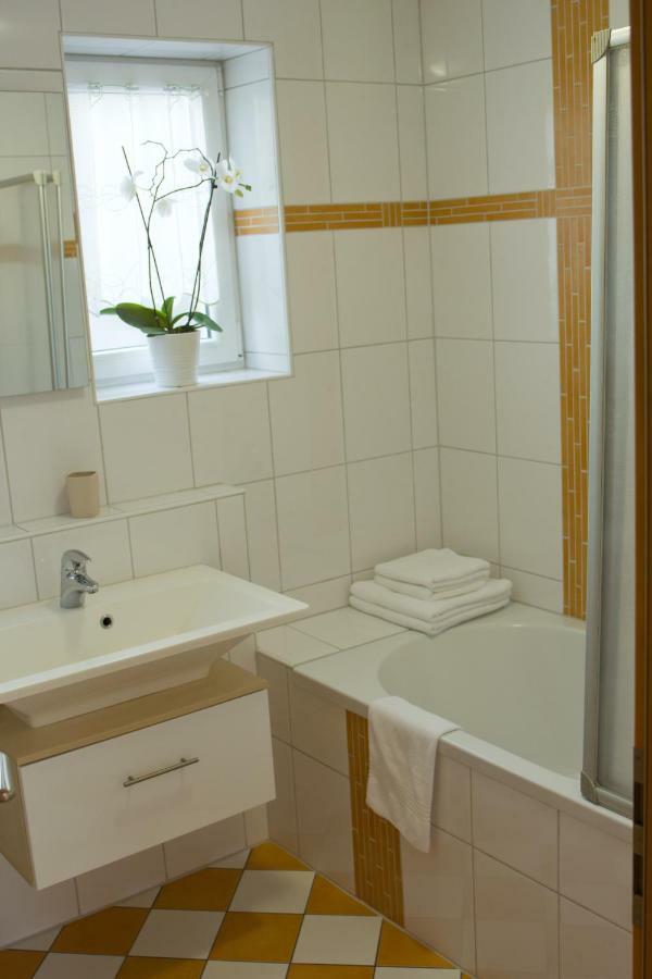 דירות Ferienhaus Giulia In Gunzburg Ideal Fur 2 Familien מראה חיצוני תמונה